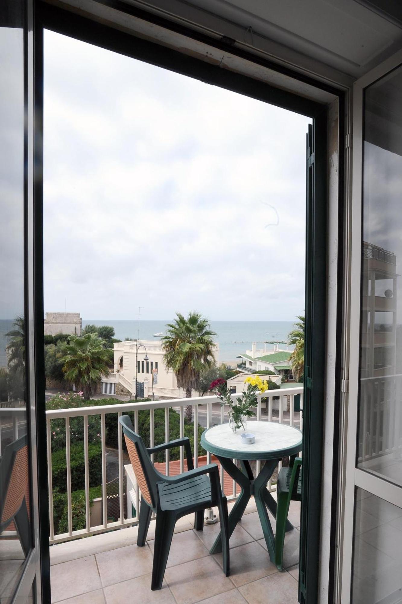 Albergo Villa Marina Anzio Zewnętrze zdjęcie