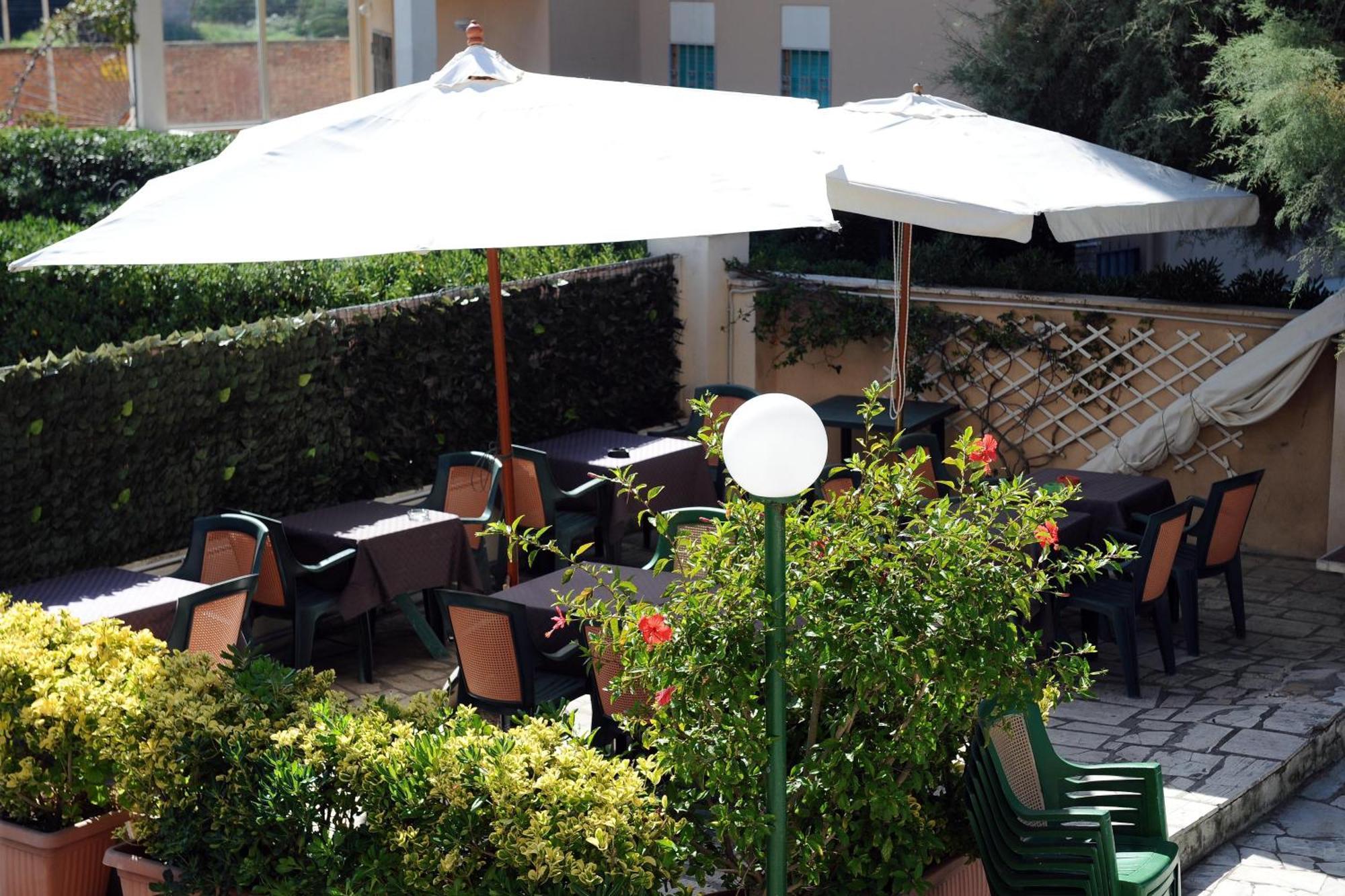 Albergo Villa Marina Anzio Zewnętrze zdjęcie
